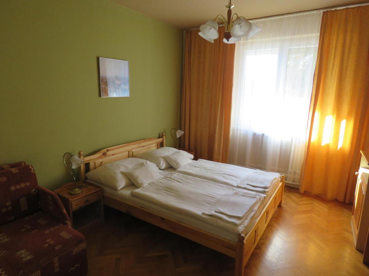 Thermal Apartmanhaz Komarom Exterior photo